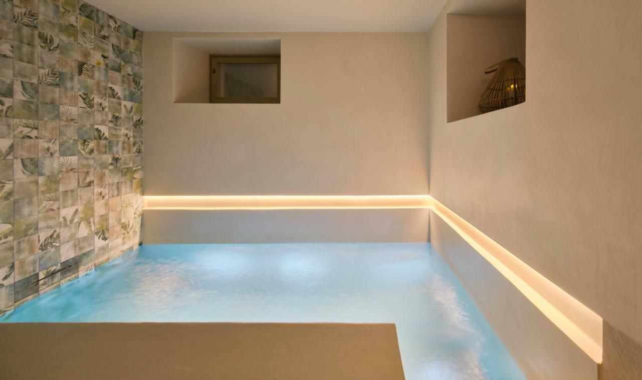 Hotel Antigua Palma - Casa Noble Exteriér fotografie A modern spa